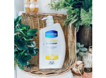 Sữa Tắm VASELINE Total Moisture Bodywash For Clean And Nourished Skin 1000ml