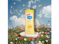 Sữa Dưỡng Thể Vaseline Essential Healing 725ml