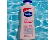 Sữa Dưỡng Thể Vaseline Healthy Wthite Lightening 725ml (Mỹ)
